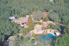 Large finca with pool and garden. holiday rentals