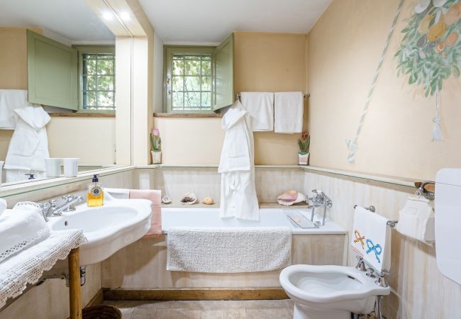 Villa in Migliarino - LIMONAIA Romantic Farmhouse in the Pinewood, Private Pool close to the Beach Villa in Migliarino - LIMONAIA Romantic Farmhouse in the Pinewood, Private Pool close to the Beach