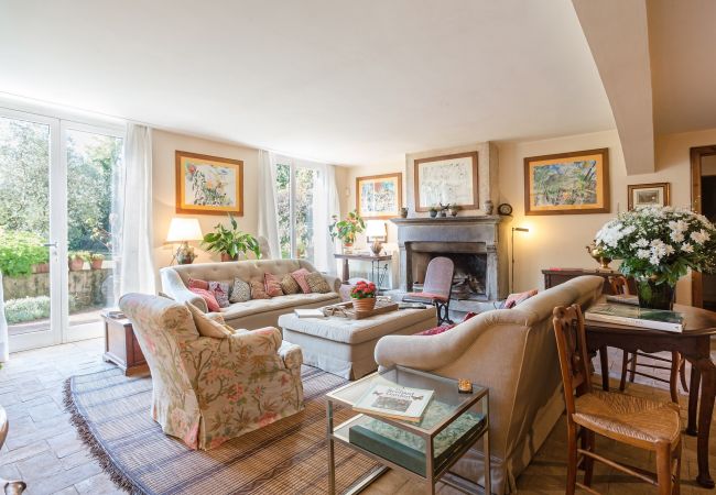 Villa in Migliarino - LIMONAIA Romantic Farmhouse in the Pinewood, Private Pool close to the Beach Villa in Migliarino - LIMONAIA Romantic Farmhouse in the Pinewood, Private Pool close to the Beach