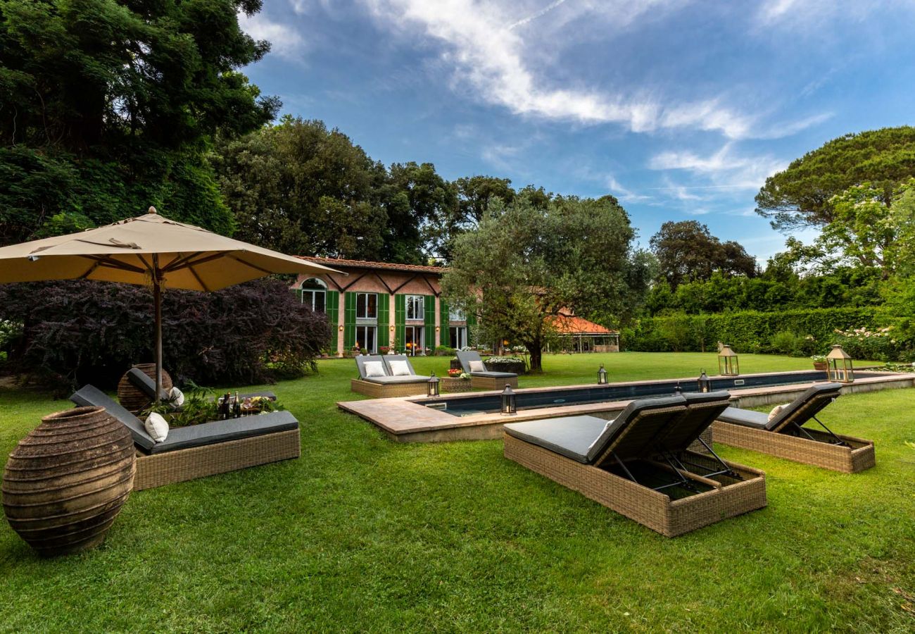 Villa in Migliarino - LIMONAIA Romantic Farmhouse in the Pinewood, Private Pool close to the Beach Villa in Migliarino - LIMONAIA Romantic Farmhouse in the Pinewood, Private Pool close to the Beach