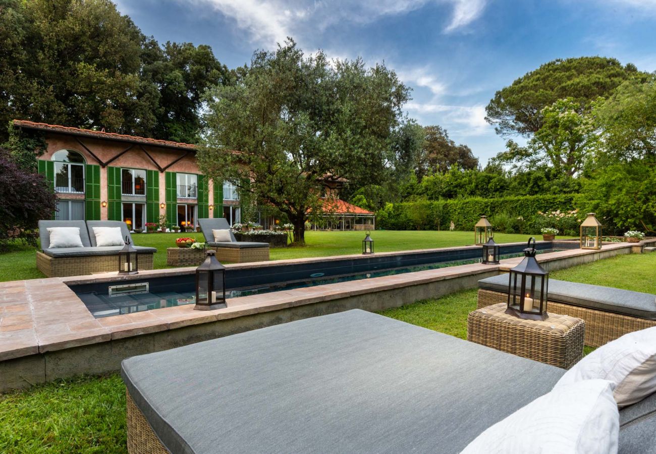 Villa in Migliarino - LIMONAIA Romantic Farmhouse in the Pinewood, Private Pool close to the Beach Villa in Migliarino - LIMONAIA Romantic Farmhouse in the Pinewood, Private Pool close to the Beach