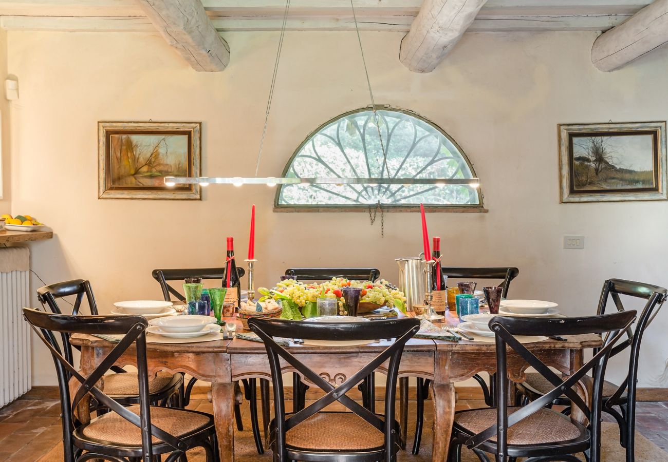 Villa in Migliarino - LIMONAIA Romantic Farmhouse in the Pinewood, Private Pool close to the Beach Villa in Migliarino - LIMONAIA Romantic Farmhouse in the Pinewood, Private Pool close to the Beach