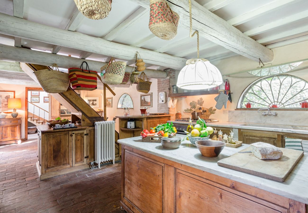 Villa in Migliarino - LIMONAIA Romantic Farmhouse in the Pinewood, Private Pool close to the Beach Villa in Migliarino - LIMONAIA Romantic Farmhouse in the Pinewood, Private Pool close to the Beach