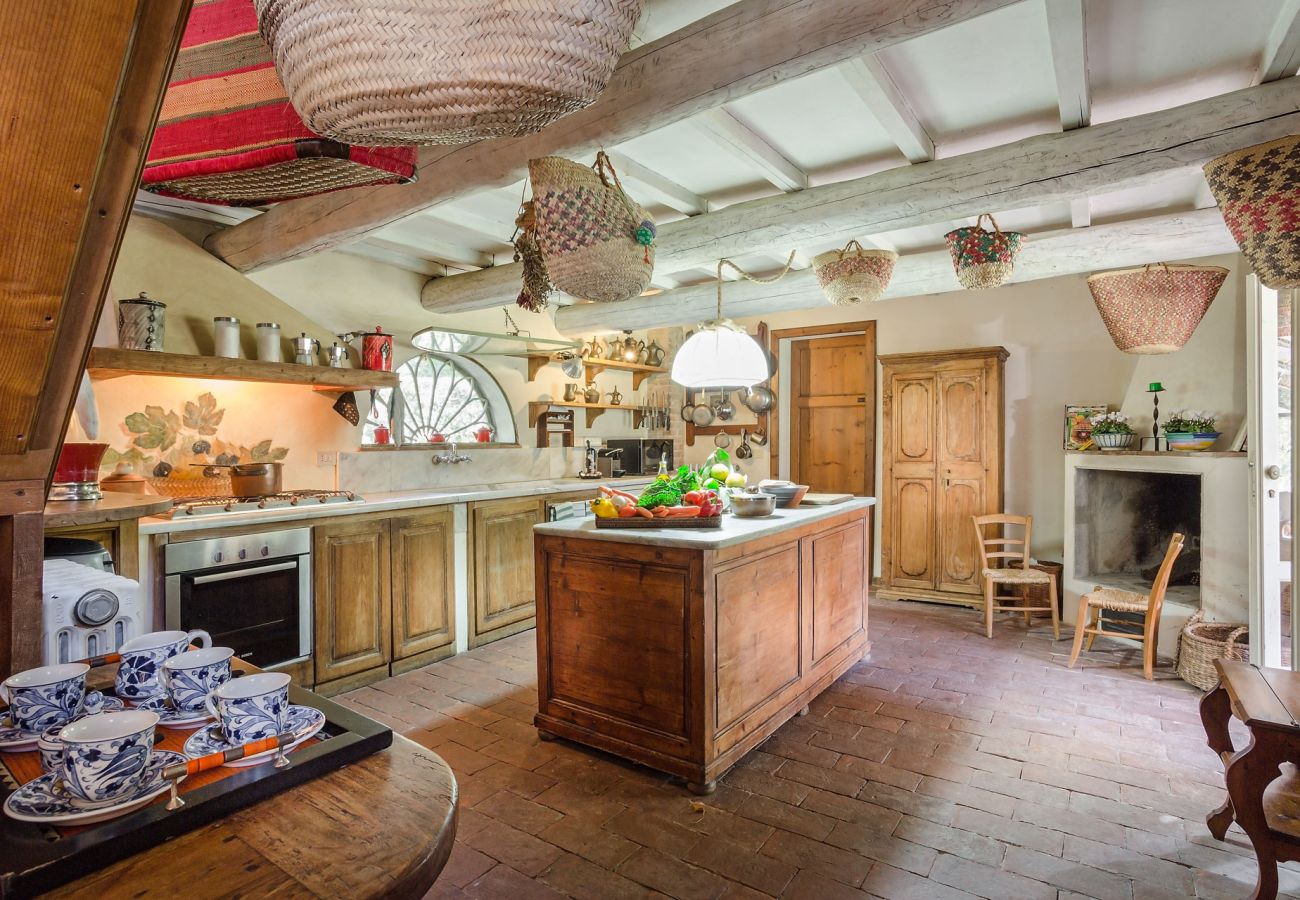 Villa in Migliarino - LIMONAIA Romantic Farmhouse in the Pinewood, Private Pool close to the Beach Villa in Migliarino - LIMONAIA Romantic Farmhouse in the Pinewood, Private Pool close to the Beach