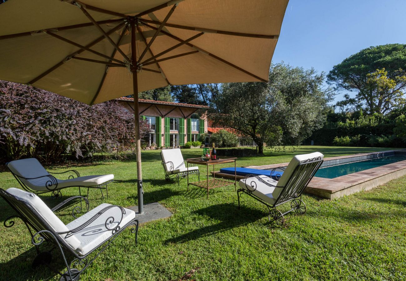 Villa in Migliarino - LIMONAIA Romantic Farmhouse in the Pinewood, Private Pool close to the Beach Villa in Migliarino - LIMONAIA Romantic Farmhouse in the Pinewood, Private Pool close to the Beach