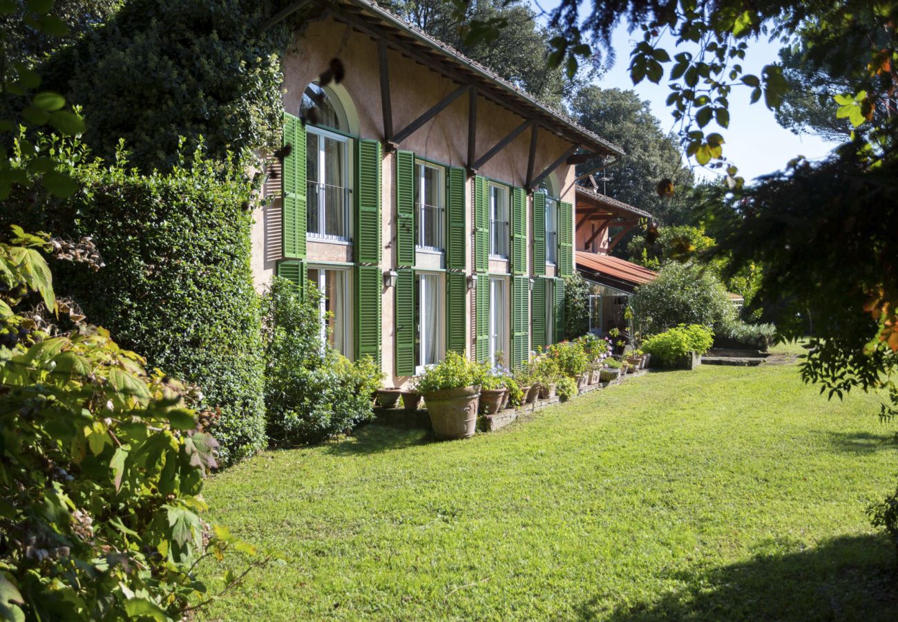 Villa in Migliarino - LIMONAIA Romantic Farmhouse in the Pinewood, Private Pool close to the Beach Villa in Migliarino - LIMONAIA Romantic Farmhouse in the Pinewood, Private Pool close to the Beach