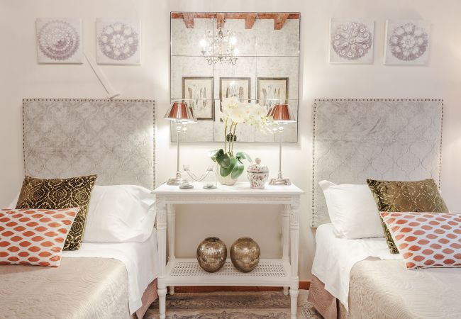 Apartment in Lucca - ARIAS APARTMENT in the iconic Piazza San Michele Apartment in Lucca - ARIAS APARTMENT in the iconic Piazza San Michele