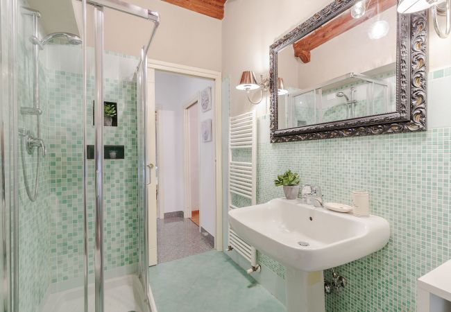 Apartment in Lucca - ARIAS APARTMENT in the iconic Piazza San Michele Apartment in Lucca - ARIAS APARTMENT in the iconic Piazza San Michele