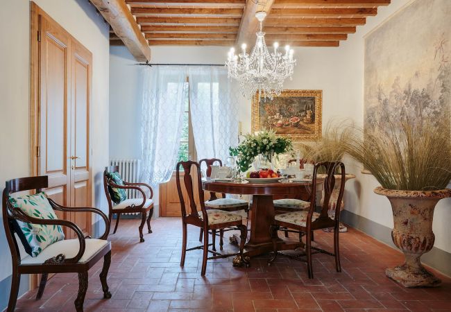 Villa in Orentano - 11 bedrooms Luxury Farmhouse, Private Pool, Jacuzzi, Private Tennis Villa in Orentano - 11 bedrooms Luxury Farmhouse, Private Pool, Jacuzzi, Private Tennis