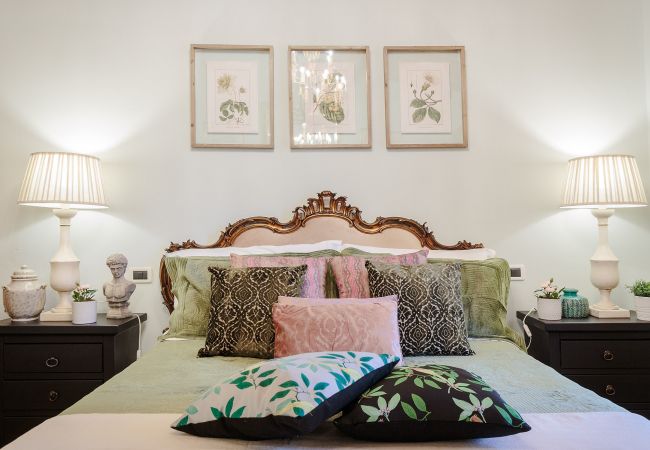 Villa in Orentano - 11 bedrooms Luxury Farmhouse, Private Pool, Jacuzzi, Private Tennis Villa in Orentano - 11 bedrooms Luxury Farmhouse, Private Pool, Jacuzzi, Private Tennis