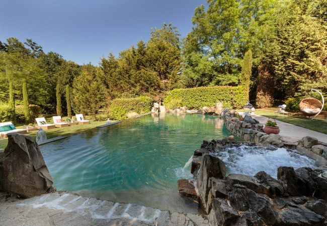Villa in Orentano - 11 bedrooms Luxury Farmhouse, Private Pool, Jacuzzi, Private Tennis Villa in Orentano - 11 bedrooms Luxury Farmhouse, Private Pool, Jacuzzi, Private Tennis