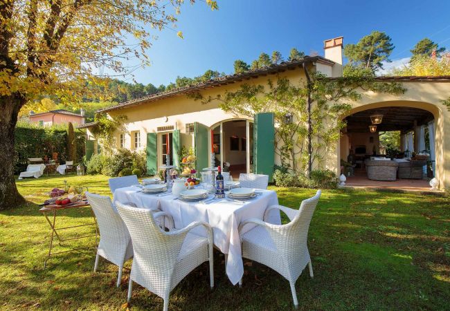 Villa/Dettached house in Camaiore - Luxury Farmhouse with Private Pool in Camaiore close to Lucca
