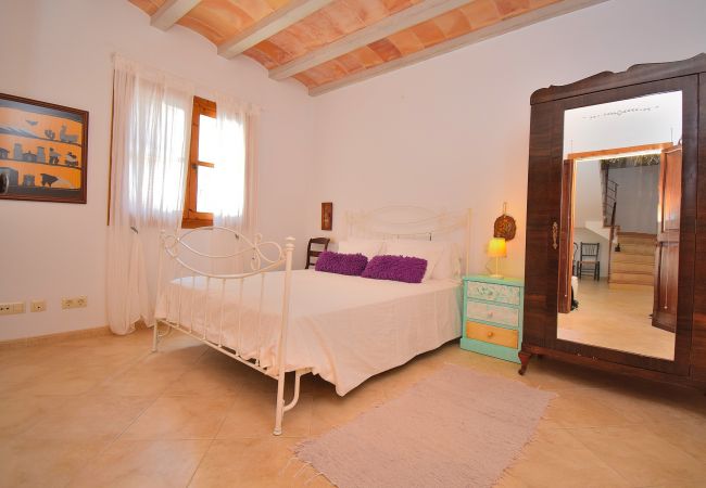 House in Muro - Townhouse 015 with private pool, garden, terrace, barbecue and WiFi House in Muro - Townhouse 015 with private pool, garden, terrace, barbecue and WiFi