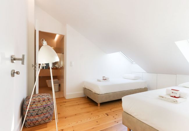 Apartment in Lisboa - MARQUES DE POMBAL DUPLEX W/ TERRACE Apartment in Lisboa - MARQUES DE POMBAL DUPLEX W/ TERRACE