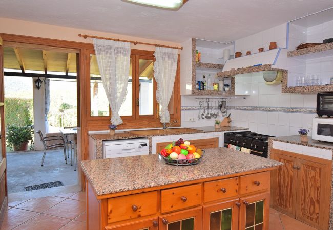 Villa in Selva - Cantabou 014 magnificent finca with private pool, large garden, barbecue and air conditioning Villa in Selva - Cantabou 014 magnificent finca with private pool, large garden, barbecue and air conditioning