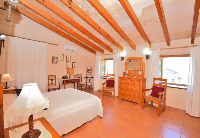 Villa in Selva - Cantabou 014 magnificent finca with private pool, large garden, barbecue and air conditioning Villa in Selva - Cantabou 014 magnificent finca with private pool, large garden, barbecue and air conditioning