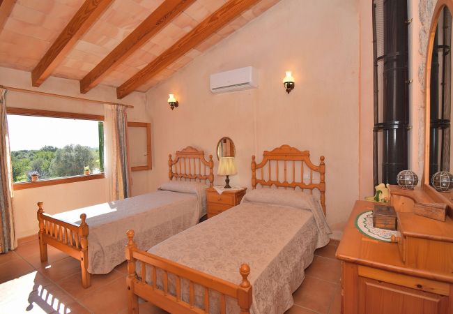 Villa in Selva - Cantabou 014 magnificent finca with private pool, large garden, barbecue and air conditioning Villa in Selva - Cantabou 014 magnificent finca with private pool, large garden, barbecue and air conditioning