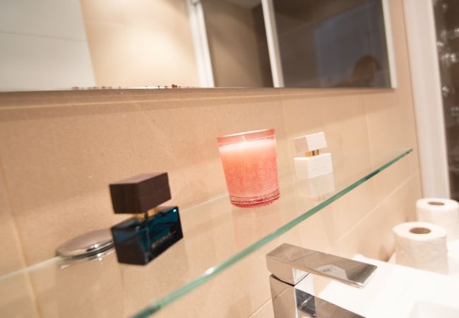 Apartment in Madrid - M (JMC 5) BERNABEU R. MADRID STADIUM APARTMENT 1 ROOM 2 PAX PARKING  - MADRID BUSINESS CENTER Apartment in Madrid - M (JMC 5) BERNABEU R. MADRID STADIUM APARTMENT 1 ROOM 2 PAX PARKING  - MADRID BUSINESS CENTER