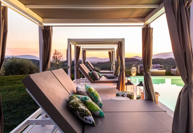 Villa in Montecarlo - 10 Bedrooms Villa in Lucca, SPA, Panoramic Pool Villa in Montecarlo - 10 Bedrooms Villa in Lucca, SPA, Panoramic Pool