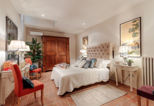 Villa in Montecarlo - 10 Bedrooms Villa in Lucca, SPA, Panoramic Pool Villa in Montecarlo - 10 Bedrooms Villa in Lucca, SPA, Panoramic Pool