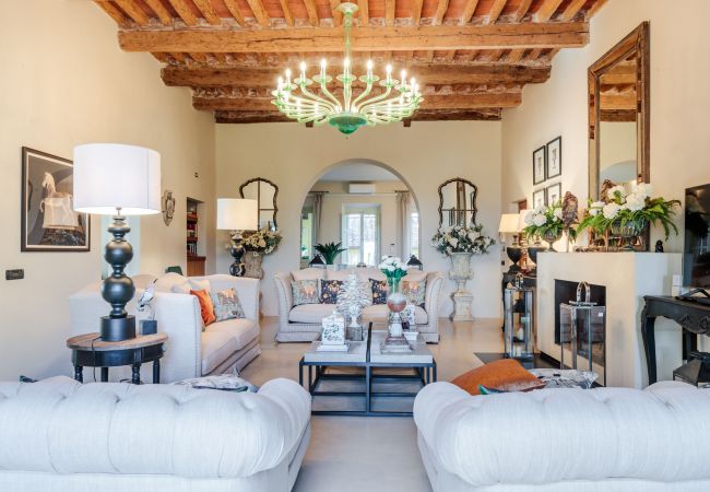 Villa in Montecarlo - 10 Bedrooms Villa in Lucca, SPA, Panoramic Pool Villa in Montecarlo - 10 Bedrooms Villa in Lucca, SPA, Panoramic Pool