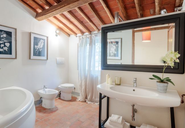 Villa in Montecarlo - 10 Bedrooms Villa in Lucca, SPA, Panoramic Pool Villa in Montecarlo - 10 Bedrooms Villa in Lucca, SPA, Panoramic Pool