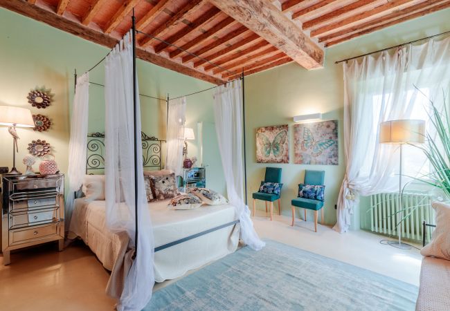 Villa in Montecarlo - 10 Bedrooms Villa in Lucca, SPA, Panoramic Pool Villa in Montecarlo - 10 Bedrooms Villa in Lucca, SPA, Panoramic Pool