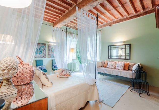 Villa in Montecarlo - 10 Bedrooms Villa in Lucca, SPA, Panoramic Pool Villa in Montecarlo - 10 Bedrooms Villa in Lucca, SPA, Panoramic Pool
