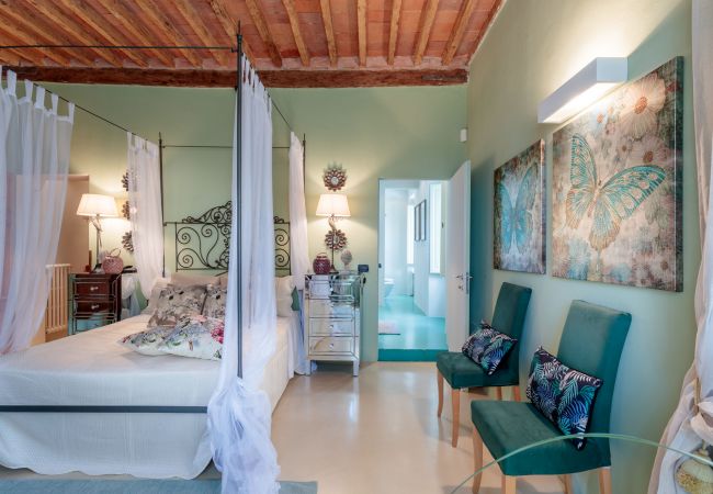 Villa in Montecarlo - 10 Bedrooms Villa in Lucca, SPA, Panoramic Pool Villa in Montecarlo - 10 Bedrooms Villa in Lucca, SPA, Panoramic Pool