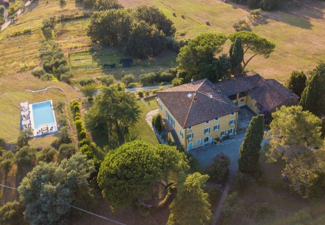 Villa in Montecarlo - 10 Bedrooms Villa in Lucca, SPA, Panoramic Pool Villa in Montecarlo - 10 Bedrooms Villa in Lucca, SPA, Panoramic Pool