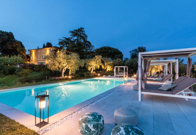 Villa in Montecarlo - 10 Bedrooms Villa in Lucca, SPA, Panoramic Pool Villa in Montecarlo - 10 Bedrooms Villa in Lucca, SPA, Panoramic Pool