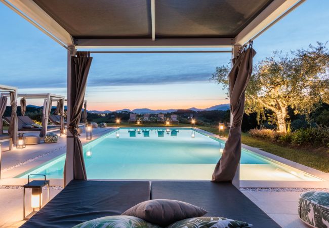 Villa in Montecarlo - 10 Bedrooms Villa in Lucca, SPA, Panoramic Pool Villa in Montecarlo - 10 Bedrooms Villa in Lucca, SPA, Panoramic Pool