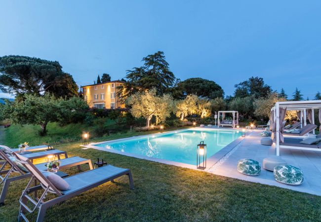 Villa in Montecarlo - 10 Bedrooms Villa in Lucca, SPA, Panoramic Pool Villa in Montecarlo - 10 Bedrooms Villa in Lucca, SPA, Panoramic Pool