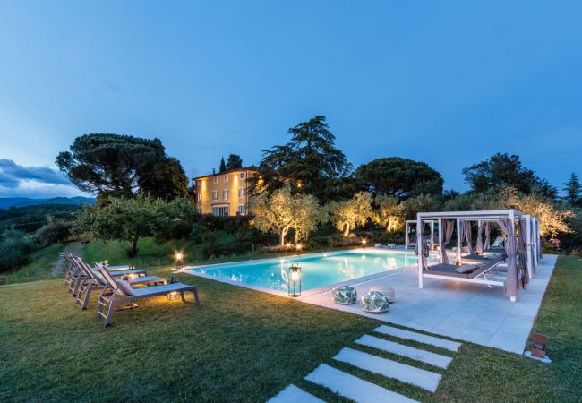 Villa in Montecarlo - 10 Bedrooms Villa in Lucca, SPA, Panoramic Pool Villa in Montecarlo - 10 Bedrooms Villa in Lucca, SPA, Panoramic Pool