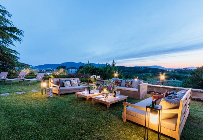 Villa in Montecarlo - 10 Bedrooms Villa in Lucca, SPA, Panoramic Pool Villa in Montecarlo - 10 Bedrooms Villa in Lucca, SPA, Panoramic Pool