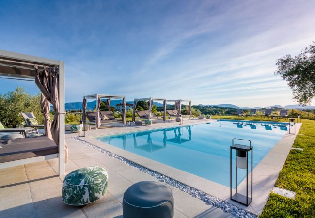 Villa in Montecarlo - 10 Bedrooms Villa in Lucca, SPA, Panoramic Pool Villa in Montecarlo - 10 Bedrooms Villa in Lucca, SPA, Panoramic Pool