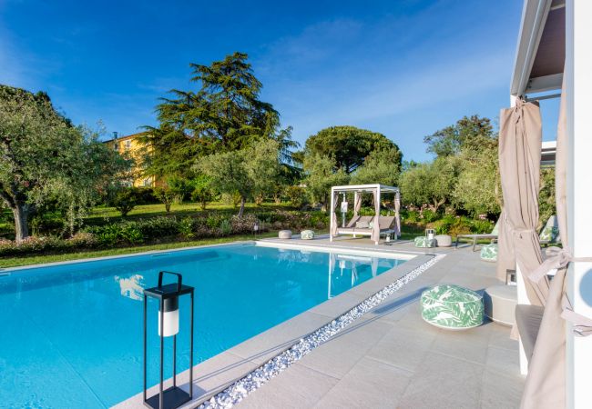 Villa in Montecarlo - 10 Bedrooms Villa in Lucca, SPA, Panoramic Pool Villa in Montecarlo - 10 Bedrooms Villa in Lucca, SPA, Panoramic Pool