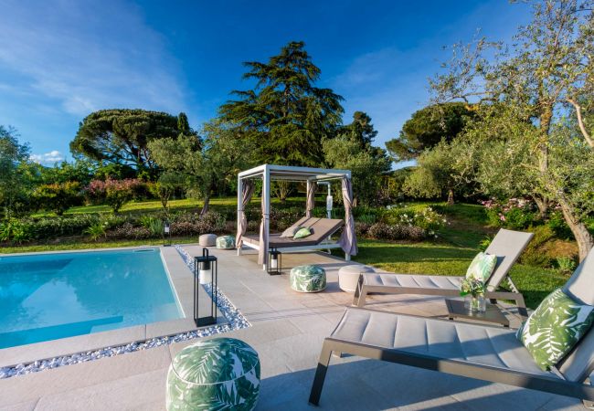 Villa in Montecarlo - 10 Bedrooms Villa in Lucca, SPA, Panoramic Pool Villa in Montecarlo - 10 Bedrooms Villa in Lucca, SPA, Panoramic Pool
