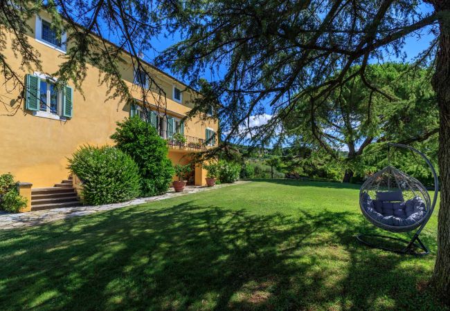 Villa in Montecarlo - 10 Bedrooms Villa in Lucca, SPA, Panoramic Pool Villa in Montecarlo - 10 Bedrooms Villa in Lucca, SPA, Panoramic Pool