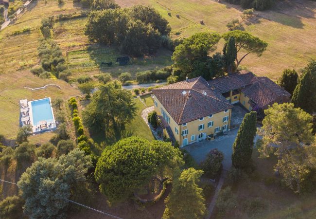 Villa in Montecarlo - 10 Bedrooms Villa in Lucca, SPA, Panoramic Pool Villa in Montecarlo - 10 Bedrooms Villa in Lucca, SPA, Panoramic Pool