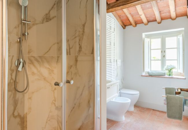 Villa in Montecarlo - 10 Bedrooms Villa in Lucca, SPA, Panoramic Pool Villa in Montecarlo - 10 Bedrooms Villa in Lucca, SPA, Panoramic Pool