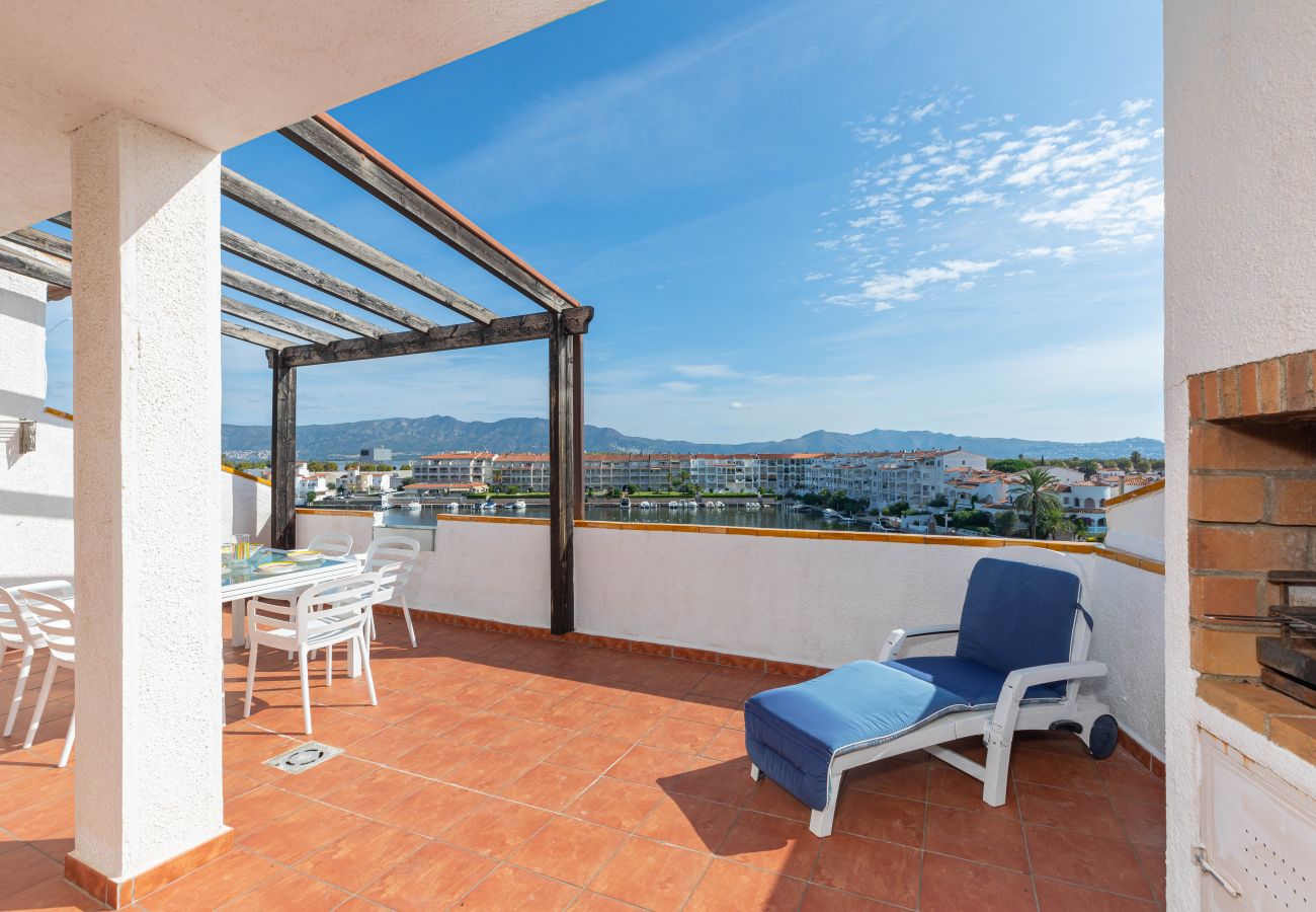 Villa in Empuriabrava - Empuriabrava Villa in Empuriabrava - Empuriabrava