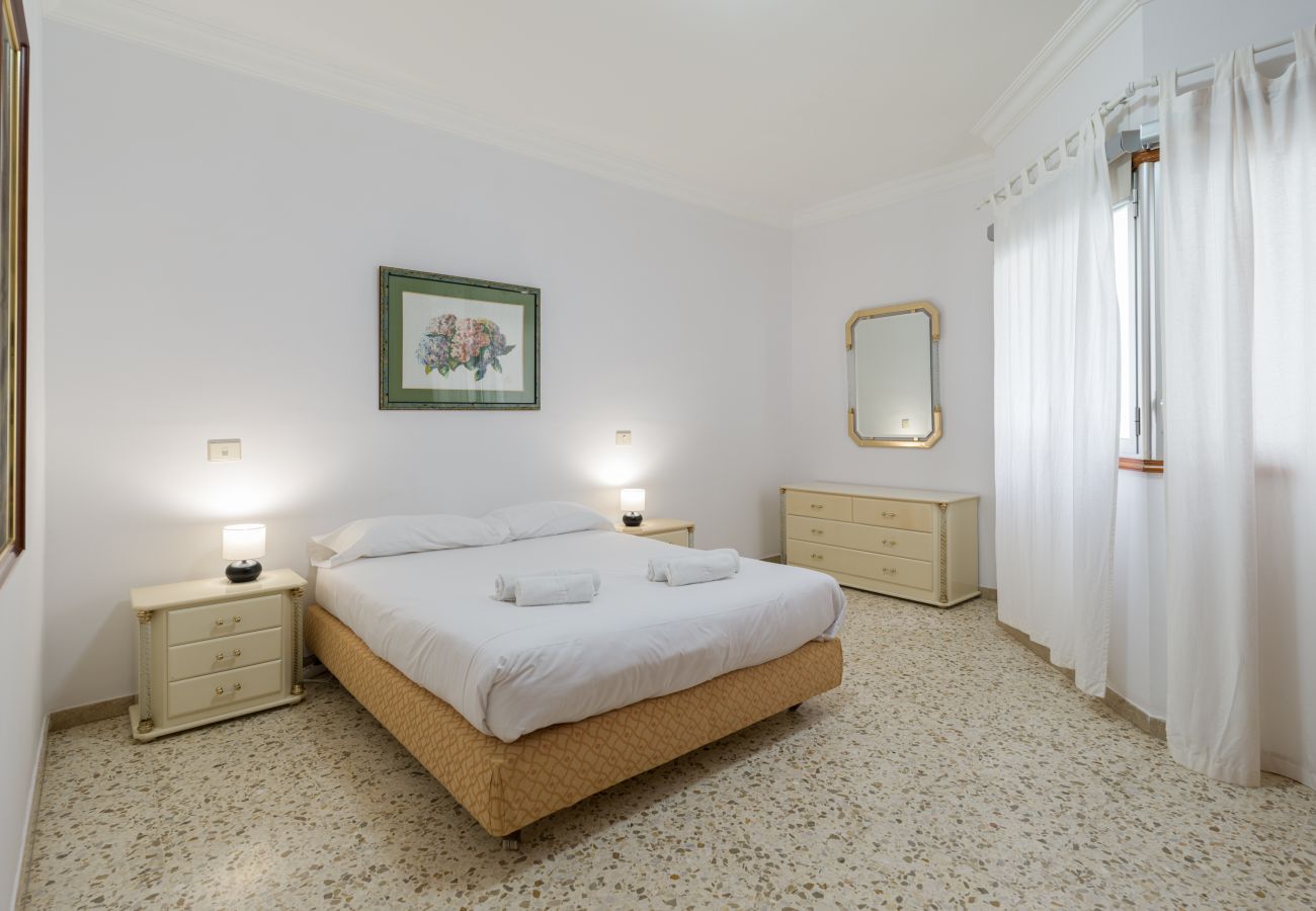 House in Las Palmas de Gran Canaria - Huge Balcony over Las Canteras By CanariasGetaway  House in Las Palmas de Gran Canaria - Huge Balcony over Las Canteras By CanariasGetaway