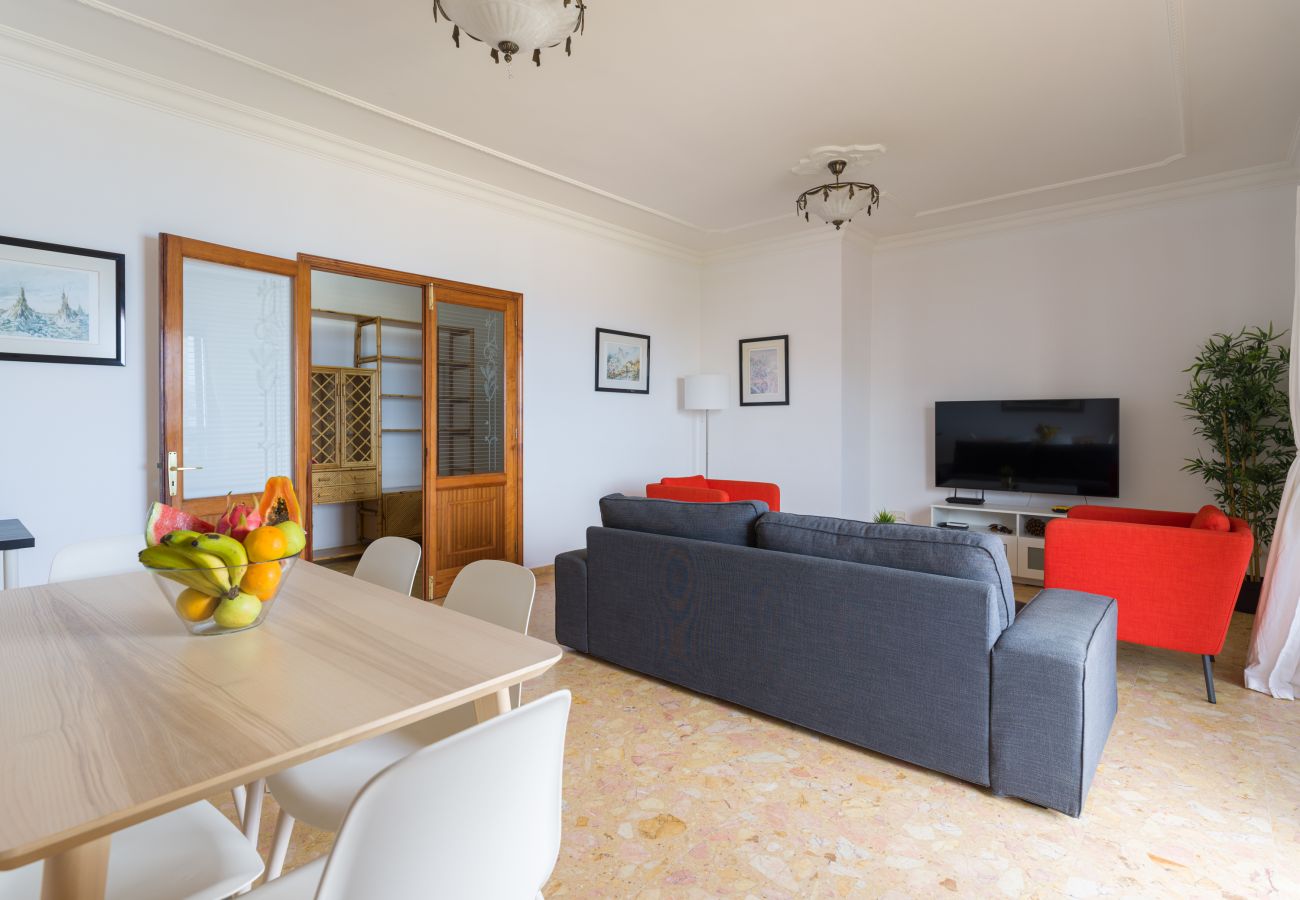 House in Las Palmas de Gran Canaria - Huge Balcony over Las Canteras By CanariasGetaway  House in Las Palmas de Gran Canaria - Huge Balcony over Las Canteras By CanariasGetaway