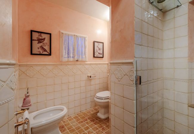 Apartment in Lucca - CASA KATHY: Smart and Convenient Luxury 2 Bedrooms Apartment inside the City Walls Apartment in Lucca - CASA KATHY: Smart and Convenient Luxury 2 Bedrooms Apartment inside the City Walls