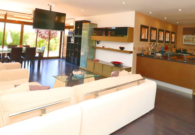 Country house in Campos - Son Vigili 417 magnificent villa with private pool, jacuzzi, children's area and air-conditioning Country house in Campos - Son Vigili 417 magnificent villa with private pool, jacuzzi, children's area and air-conditioning