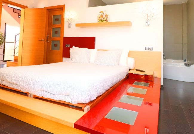 Country house in Campos - Son Vigili 417 magnificent villa with private pool, jacuzzi, children's area and air-conditioning Country house in Campos - Son Vigili 417 magnificent villa with private pool, jacuzzi, children's area and air-conditioning