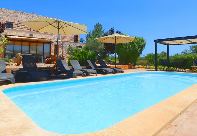 Country house in Campos - Son Vigili 417 magnificent villa with private pool, jacuzzi, children's area and air-conditioning Country house in Campos - Son Vigili 417 magnificent villa with private pool, jacuzzi, children's area and air-conditioning
