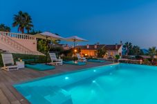Luxury villa in Alcúdia, pool and views