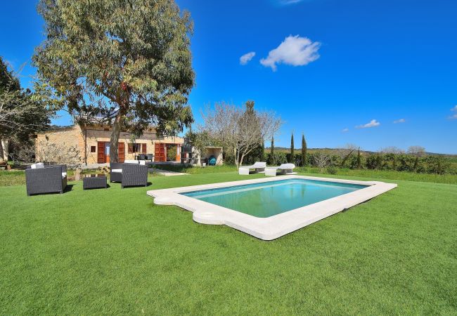 Country house in Sineu - Es Camp Pla 087 cosy finca with private pool, terrace, garden, barbecue and air-conditioning Country house in Sineu - Es Camp Pla 087 cosy finca with private pool, terrace, garden, barbecue and air-conditioning